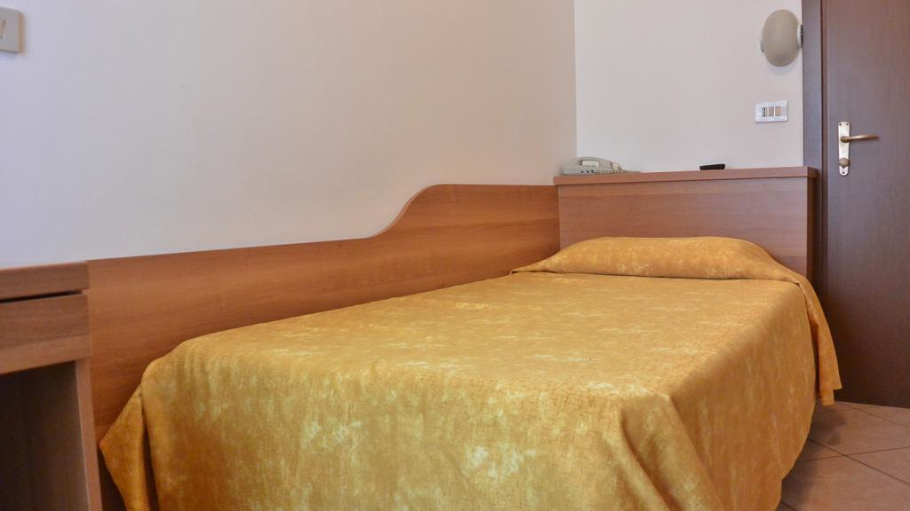 Hotel Mignon Mailand Zimmer foto